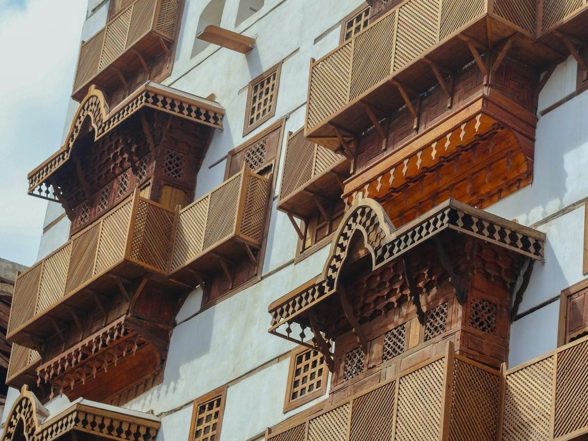Residential tower with balconies in Jeddah